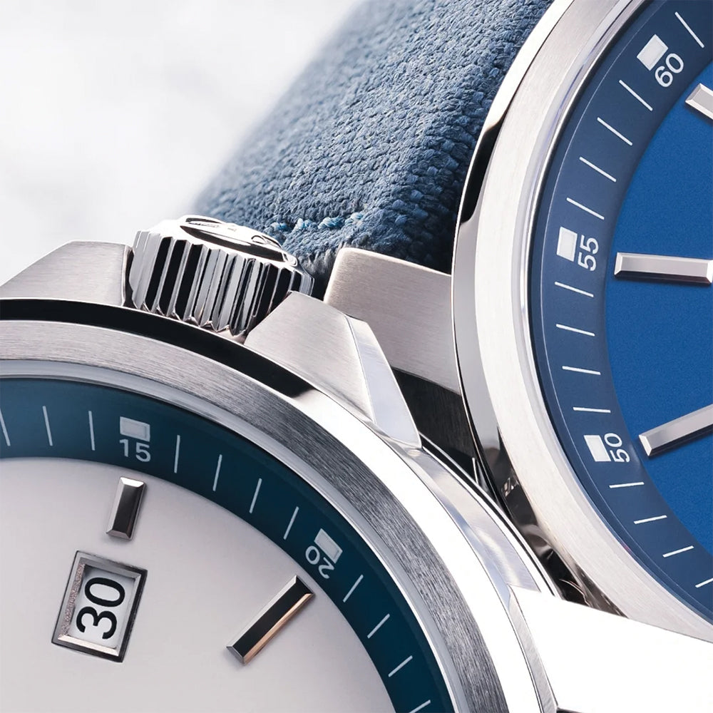 29er Big Small Seconds Automatic 42.4mm - White on Bracelet
