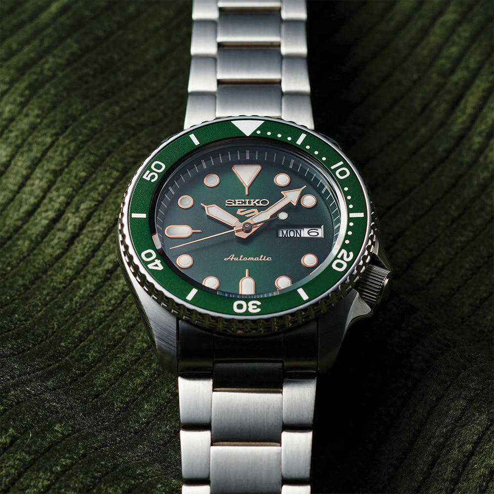 SRPD63 5 Sports 42.5mm - Green on Bracelet