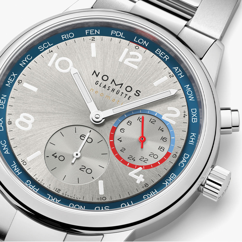 Club Sport Neomatik Worldtimer 40mm - Silver on Bracelet