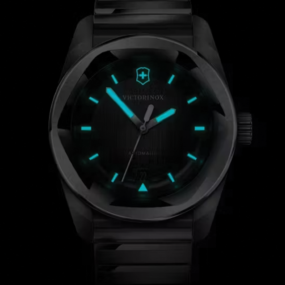 Concept One Automatic 39mm - Black on Bracelet