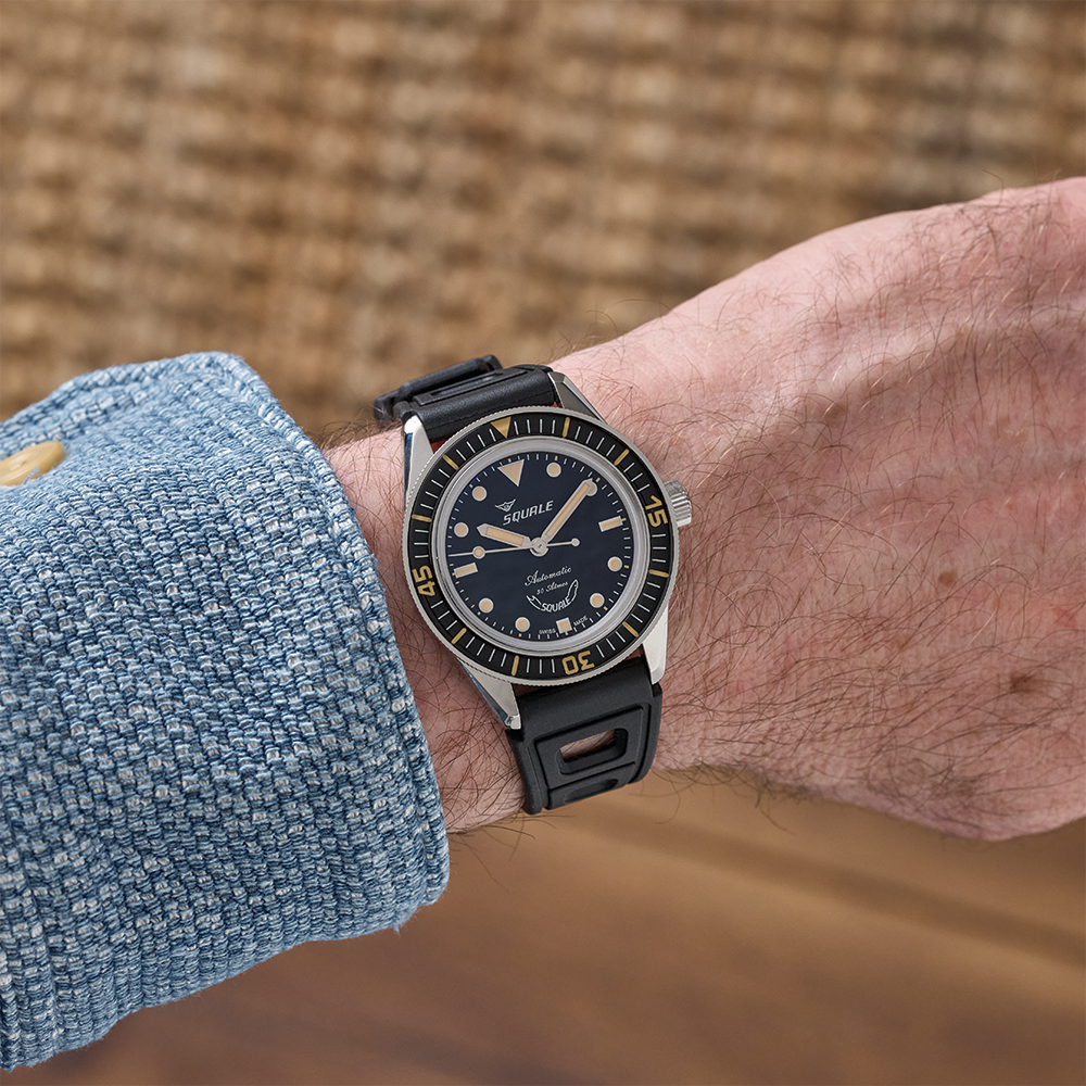 Sub-37 Legend 37mm - Black on Rubber Strap