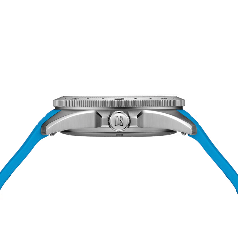 DS-X “New DS Concept Extreme Shock Resistance” GMT Quartz 41mm - White on Rubber Strap