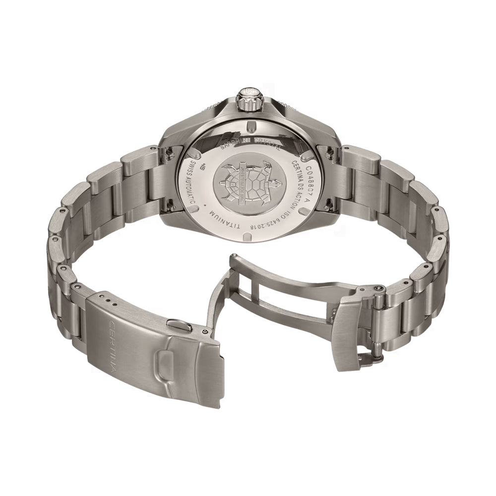 DS Action Diver New DS Concept Extreme Shock Resistance Titanium 38mm – Black on Bracelet