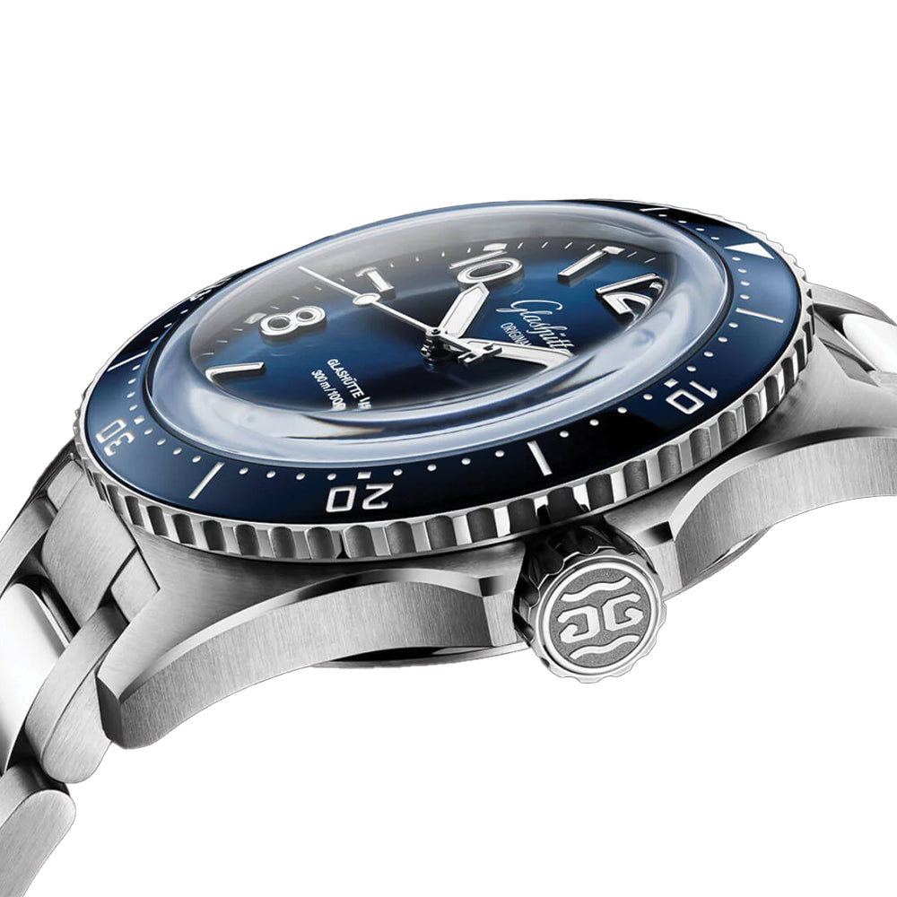 SeaQ Panorama Date 43mm - Galvanized Blue on Bracelet