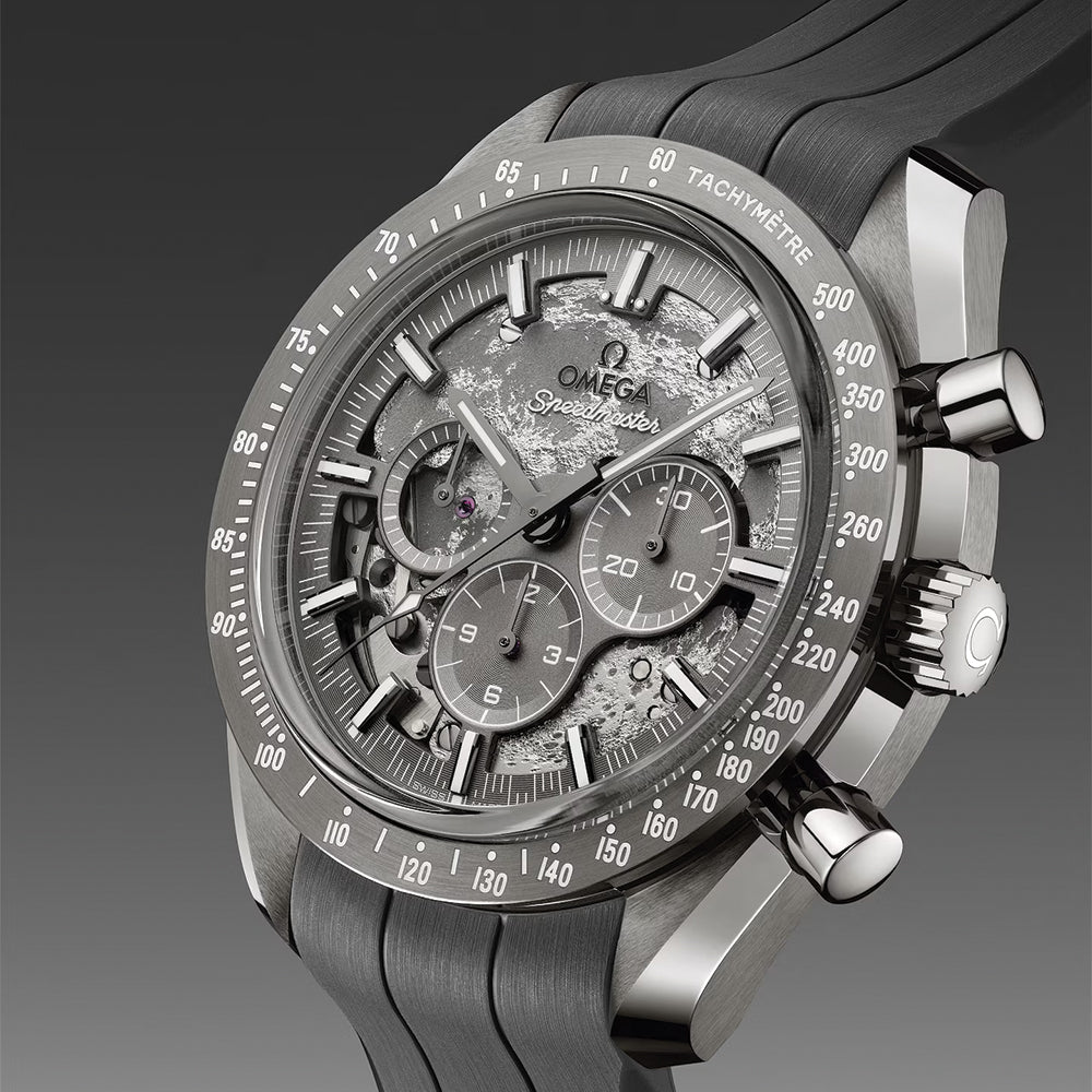 Speedmaster Grey Side of the Moon Grey Ceramic 44.25mm - Grey on Rubber Strap