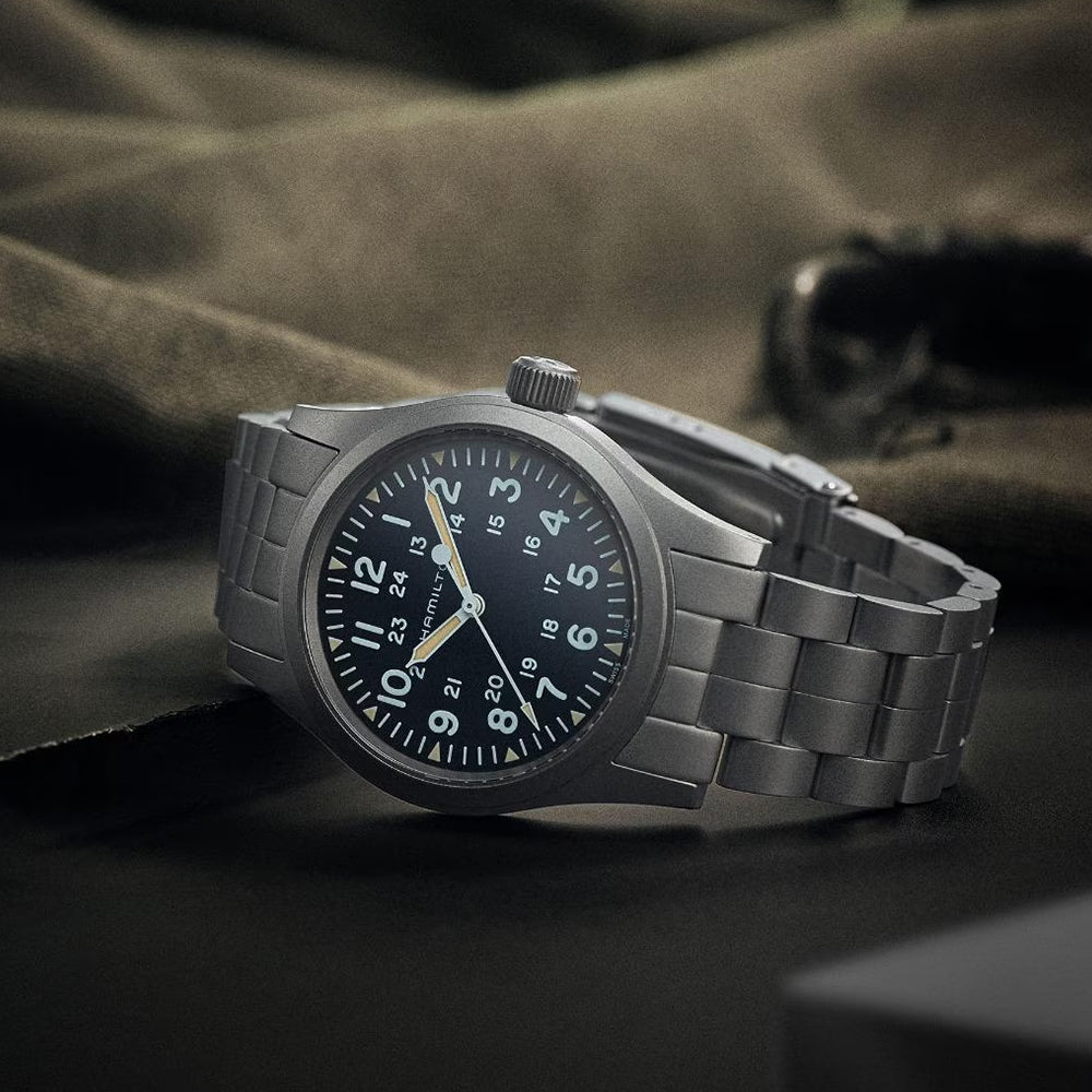 Khaki Field Mechanical 38mm - Black on Bracelet