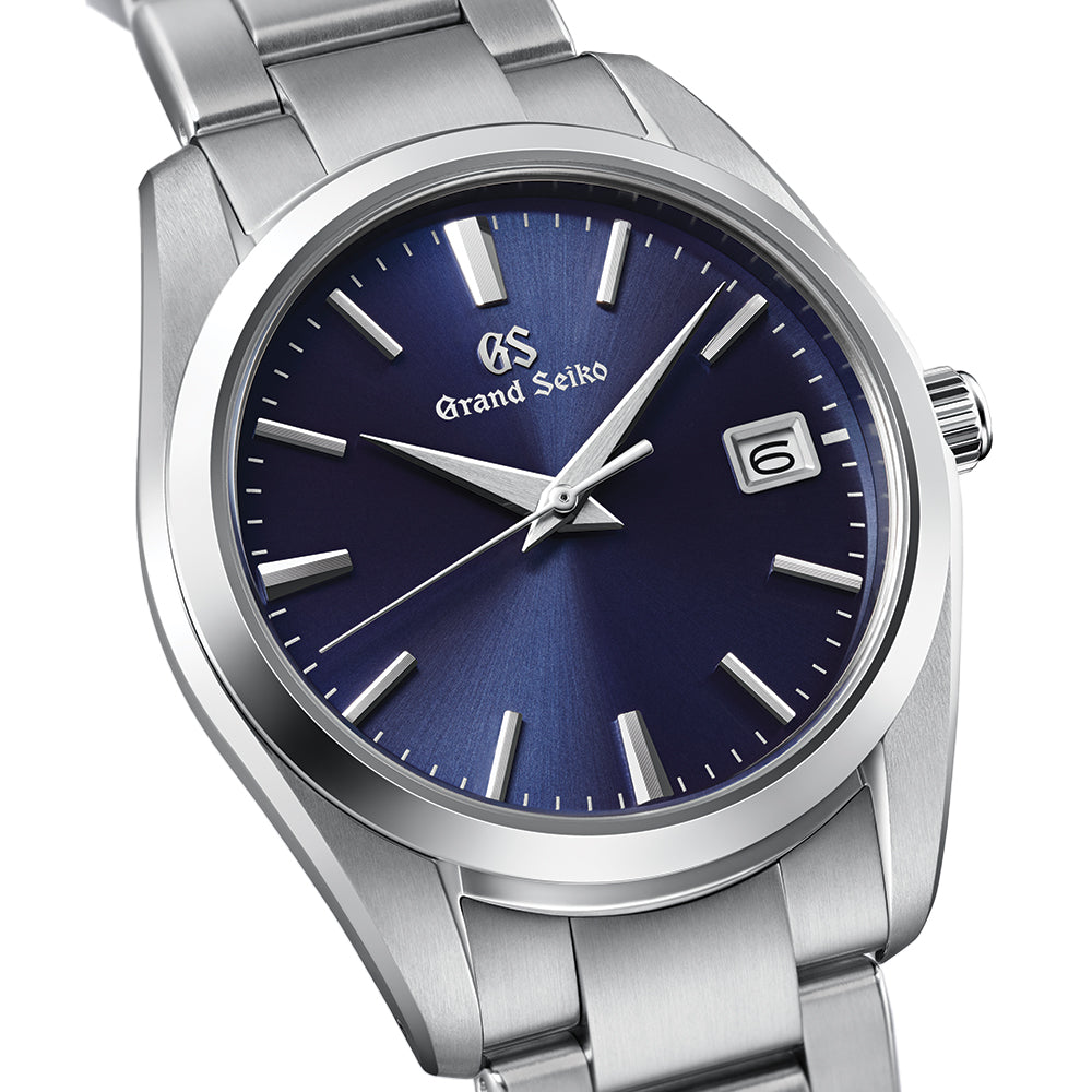 SBGX265 Heritage Quartz 37mm - Dark Blue on Bracelet