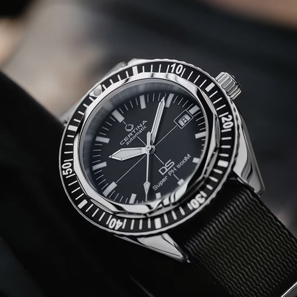 DS Super PH500M 43mm - Black on One-Piece Nylon Strap