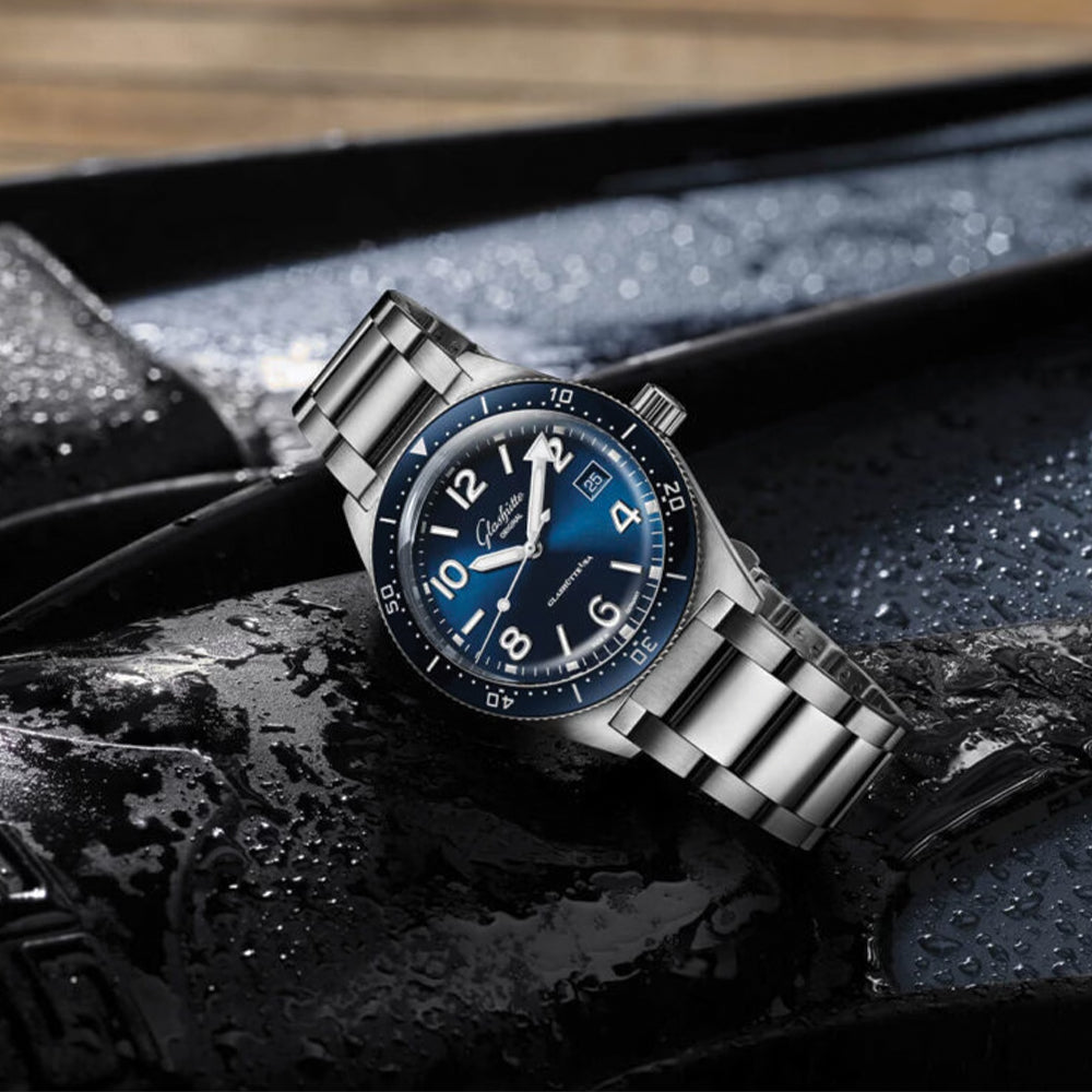 SeaQ 39.5mm - Galvanized Blue on Bracelet
