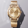 Constellation Observatory Moonshine™ Gold 39.4mm - Gold on Bracelet