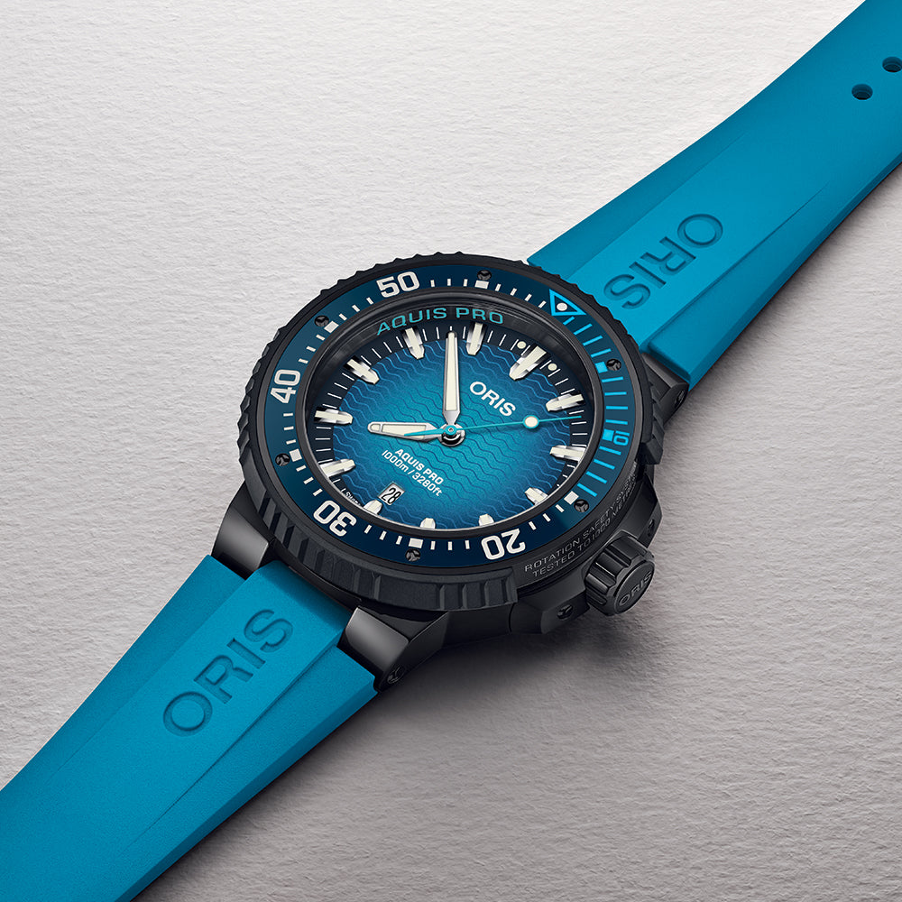 Aquis Pro 1000m Multi-Piece Titanium 49.5mm - Black on Rubber Strap w/ Extra Rubber Strap