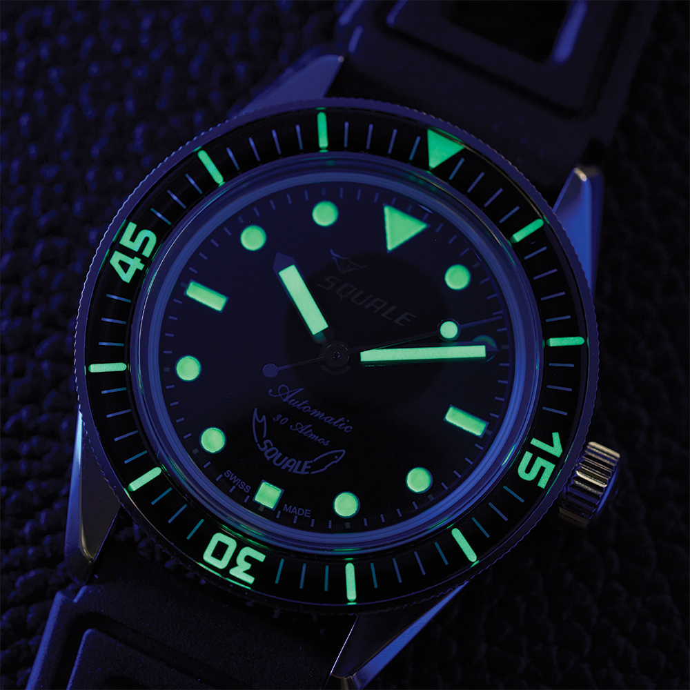 Sub-37 Legend 37mm - Black on Rubber Strap