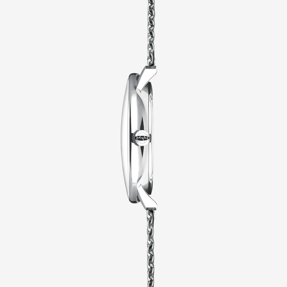 Naos Quartz Update 38mm - Blue on Bracelet