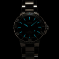 Oris Aquis Date 41.5mm - Green on Bracelet