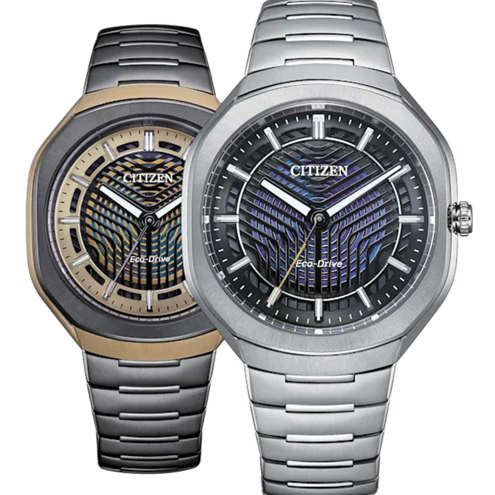 Photon Super Titanium™ Limited Edition 39.6mm - Blue on Bracelet