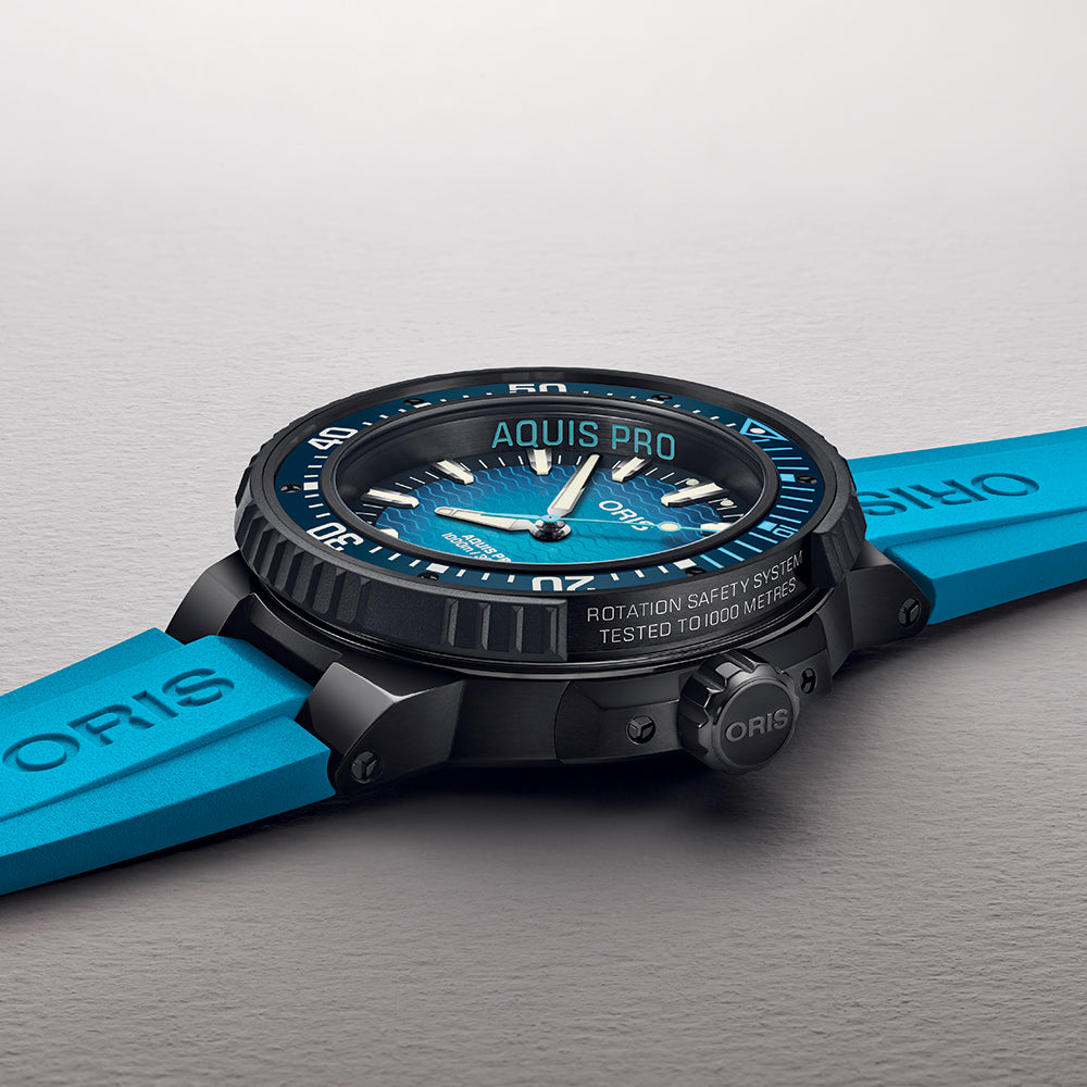Aquis Pro 1000m Multi-Piece Titanium 49.5mm - Black on Rubber Strap w/ Extra Rubber Strap
