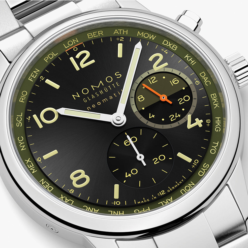 Club Sport Neomatik Worldtimer Vector 40mm - Black w/ Ecru on Bracelet
