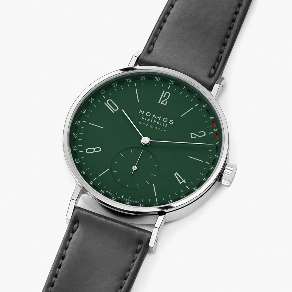 Tangente Neomatik Update 38.5mm - Forest Green on Leather Strap
