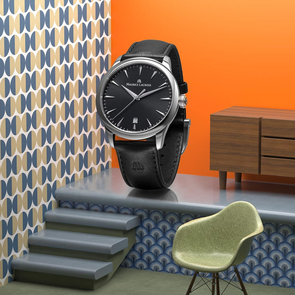 1975 Quartz 39mm - Black on Leather Strap