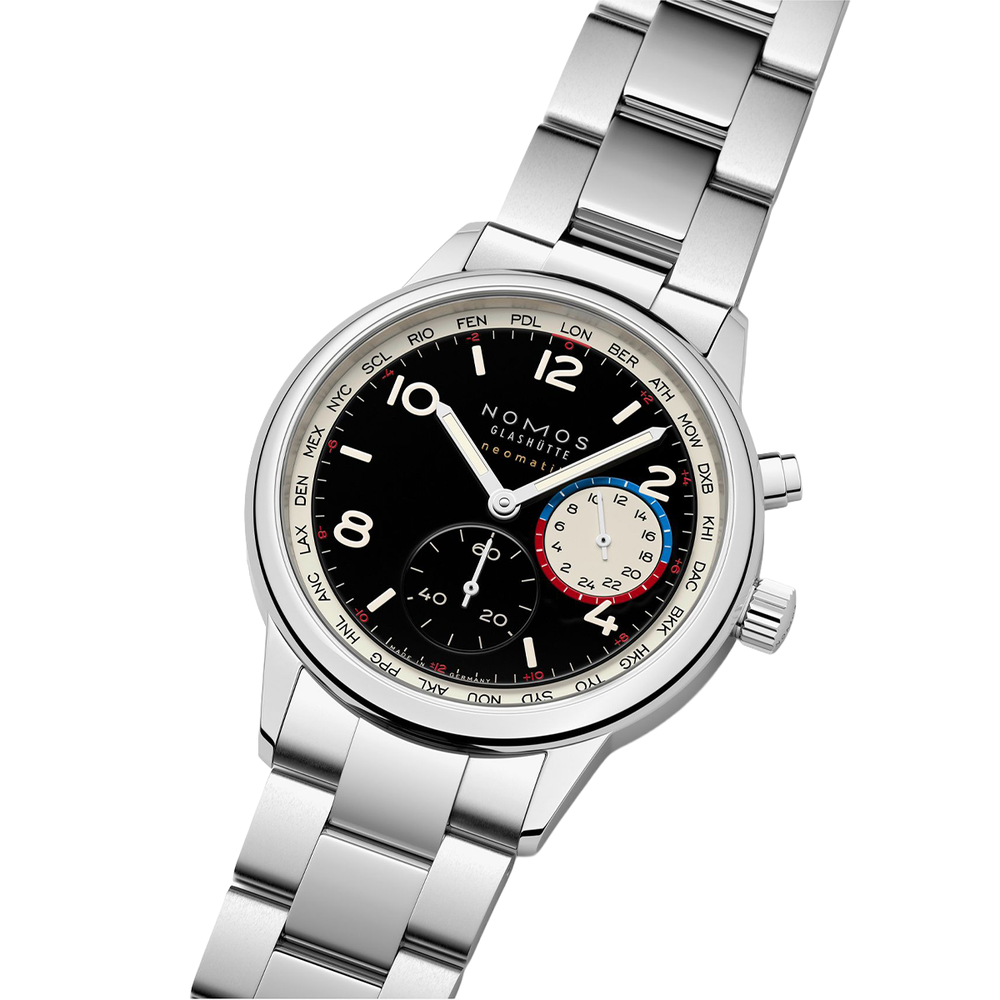 Club Sport Neomatik Worldtimer Dark 40mm - Black on Bracelet