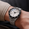 Deep Polar Destro 42mm - White on Bracelet