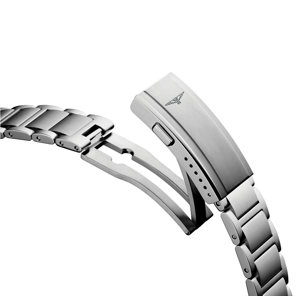 HydroConquest Quartz 42mm - Black on Bracelet