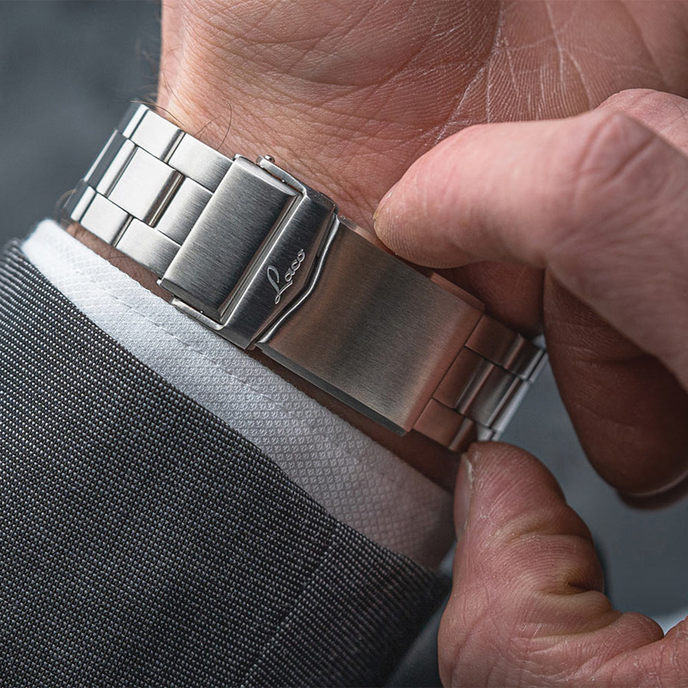 Pilot Watch Basic Aachen MB Automatic 42mm - Grey on Bracelet