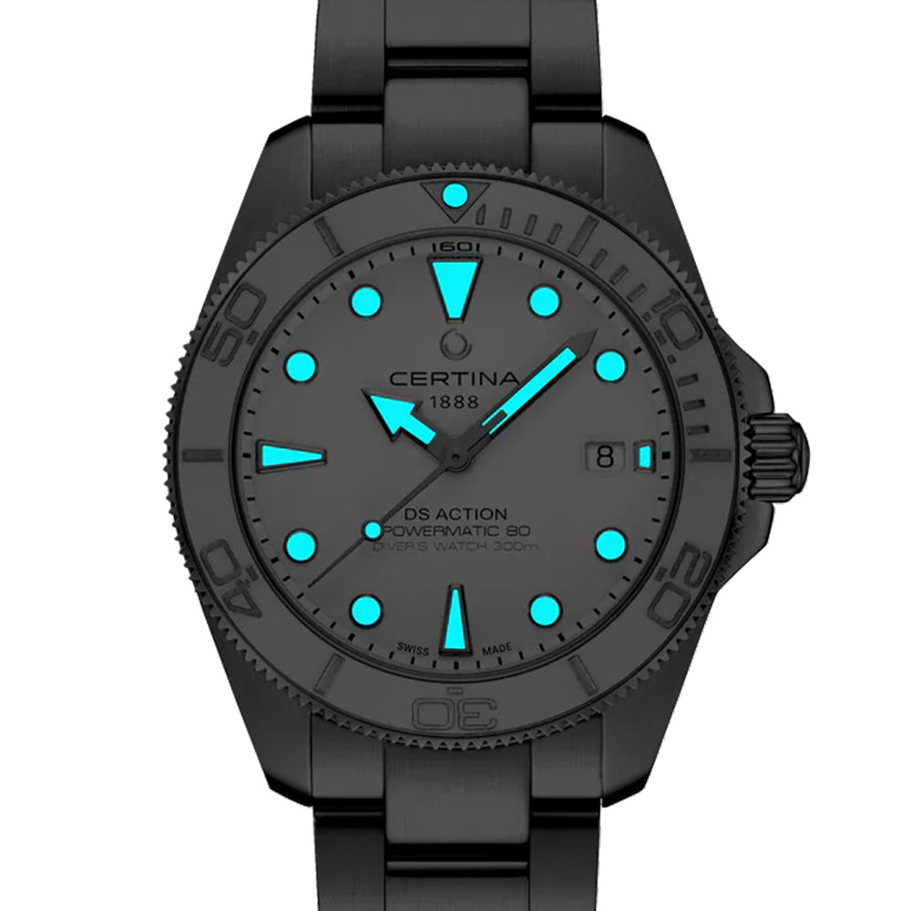 DS Action Diver "New DS Concept Extreme Shock Resistance" 40.5mm - White on Bracelet