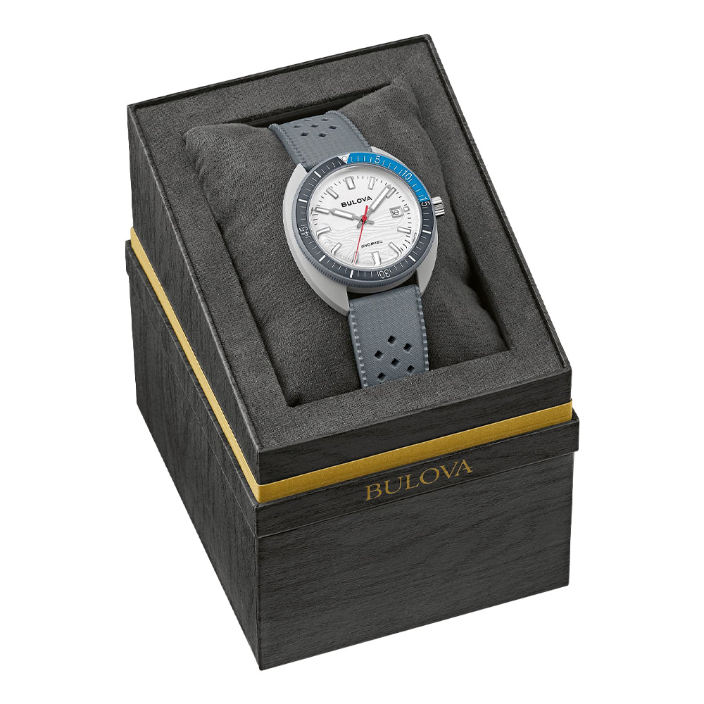 Snorkel Great White Shark 41mm - White on Rubber Strap