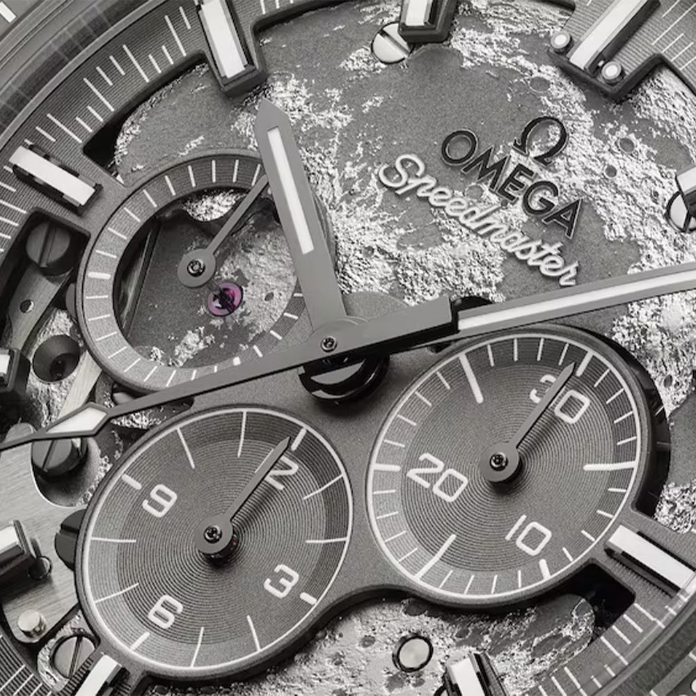 Speedmaster Grey Side of the Moon Grey Ceramic 44.25mm - Grey on Rubber Strap