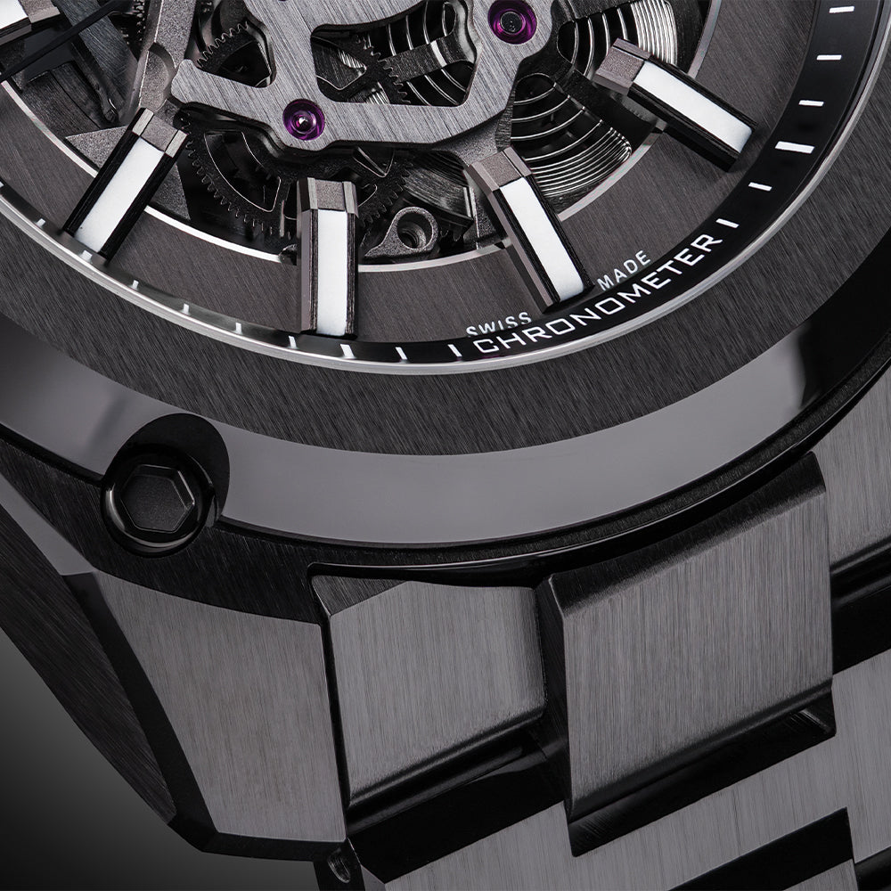 Essence Ceramica Skeleton COSC 41mm - Stradale on Bracelet