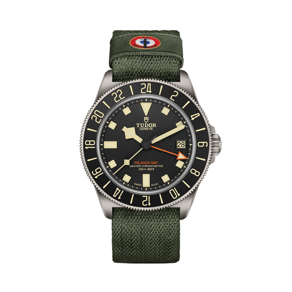 Pelagos FXD GMT Titanium 42mm - Black on Fabric Strap