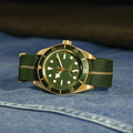 Black Bay 58 18K Yellow-Gold 39mm - Green on Leather Strap w/ Extra Fabric Strap