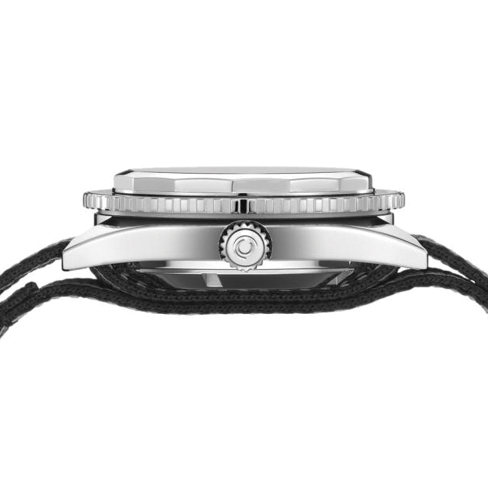DS Super PH500M 43mm - Black on One-Piece Nylon Strap