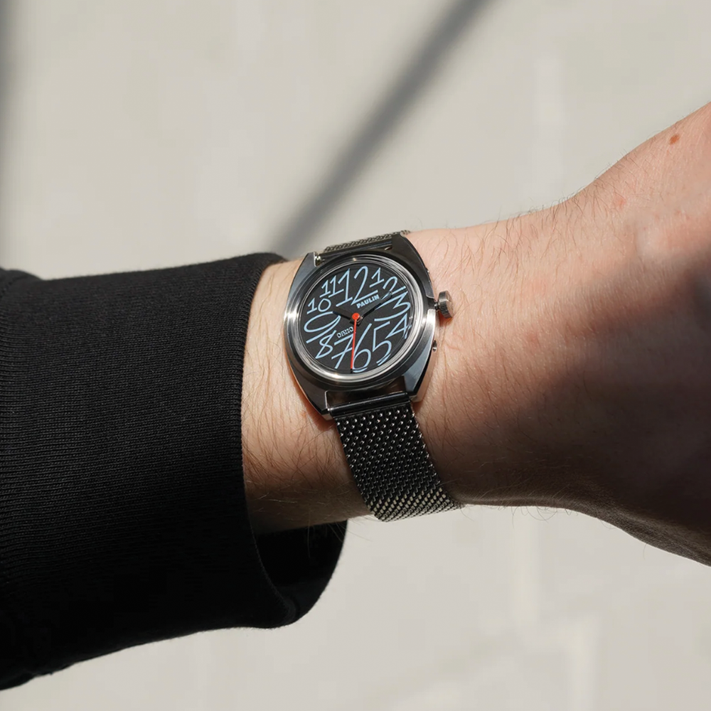 Oh No Quartz Blue 35mm - Navy Blue on Bracelet