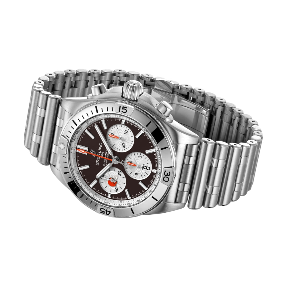 Chronomat B01 NFL Cleveland Browns Limited Edition, 42mm on Bracelet