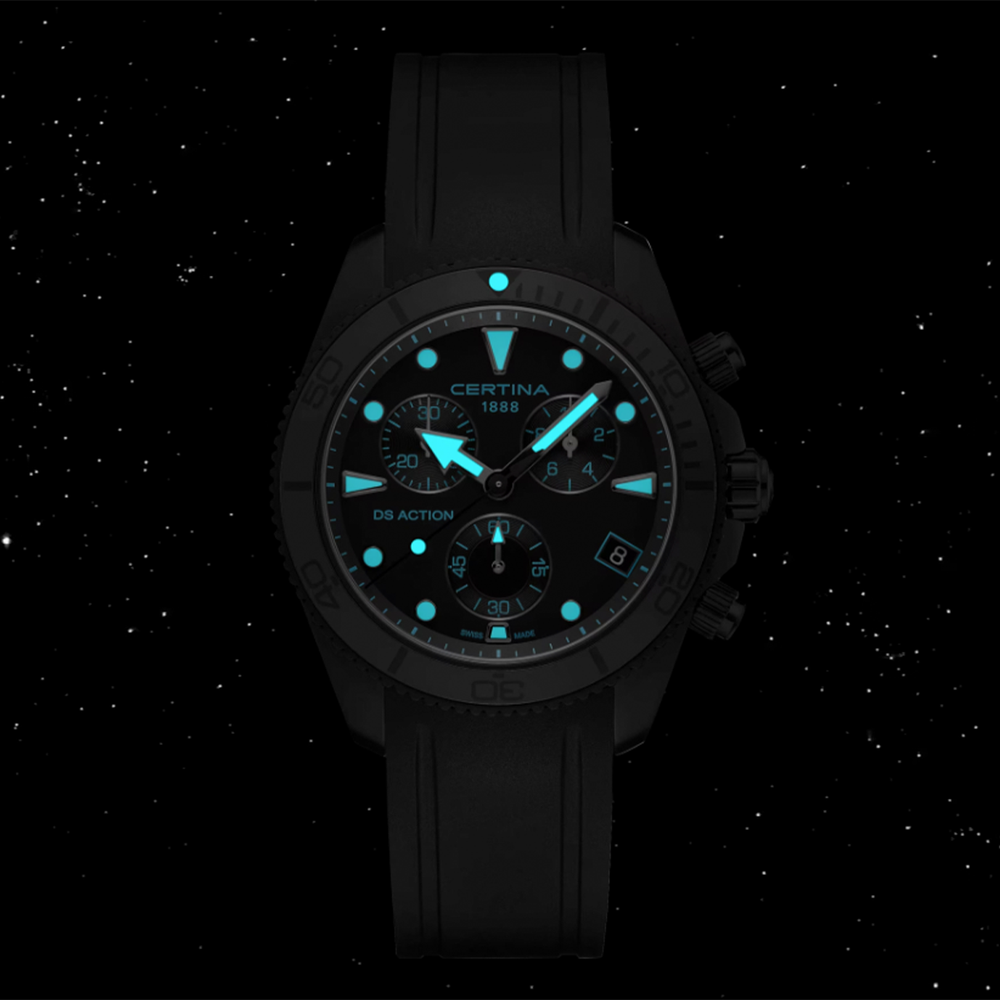 DS Action Chrono Quartz 42mm - Black, Blue Accents on Rubber Strap
