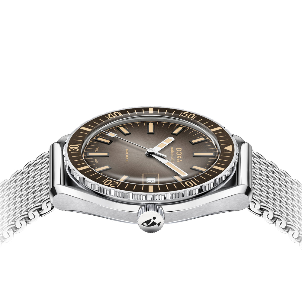 SUB 200 II Sharkhunter Vintage 44mm - Black on Mesh Bracelet