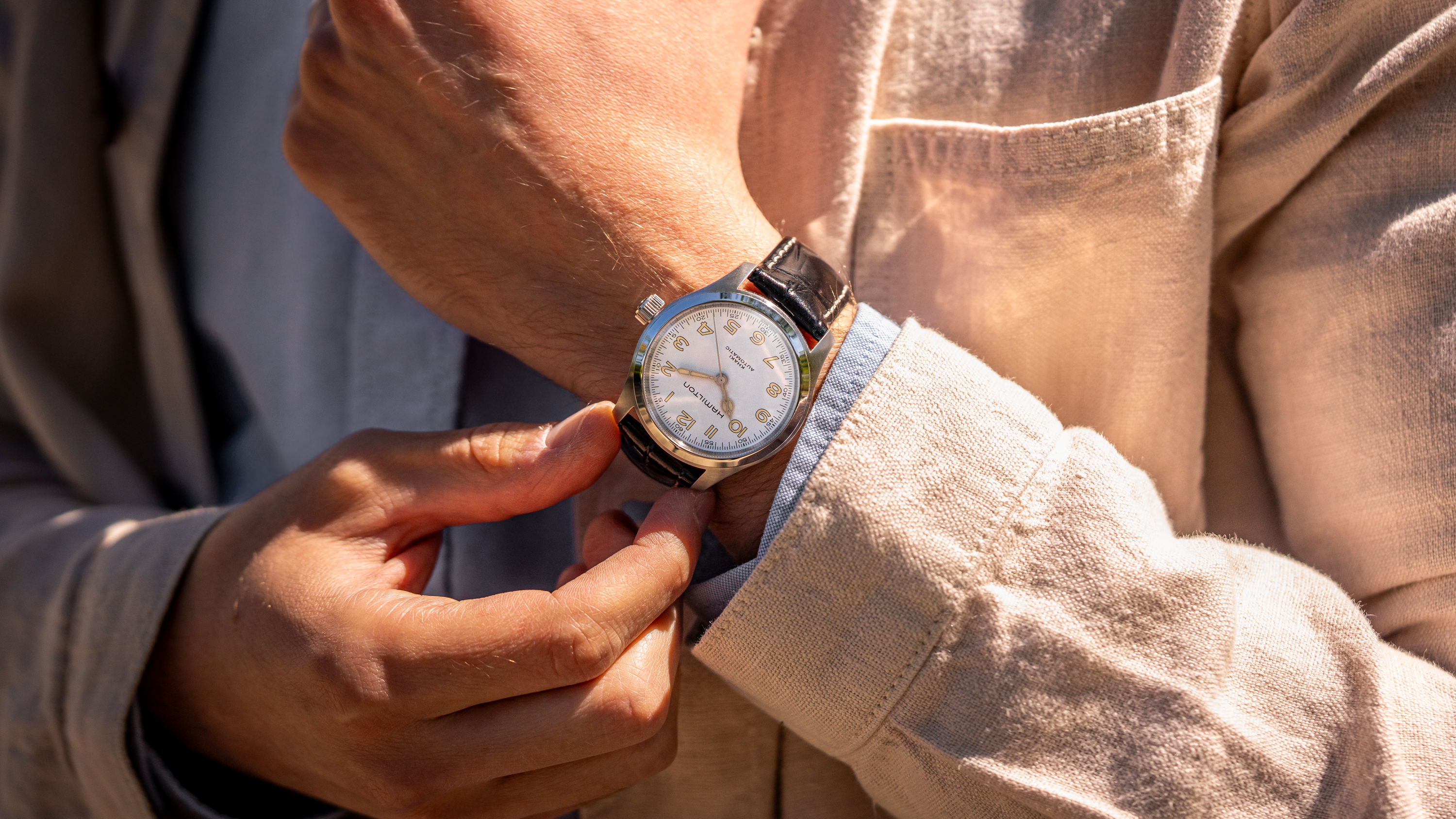 Khaki Field Murph 38mm - White on Leather Strap