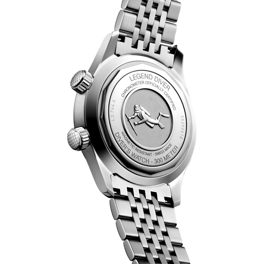 Legend Diver 39mm - Blue on Bracelet