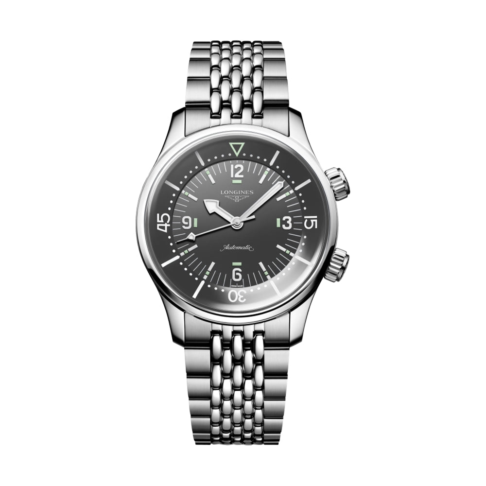 Legend Diver 39mm - Anthracite on Bracelet