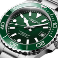 HydroConquest 39mm - Green on Bracelet