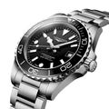 HydroConquest 39mm - Black on Bracelet