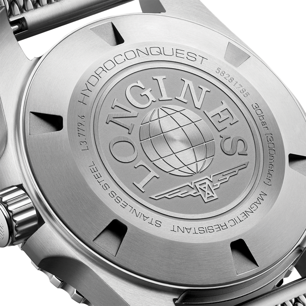 HydroConquest 39mm - Black, Blue Bezel on Mesh Bracelet