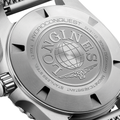 HydroConquest 39mm - Black, Blue Bezel on Mesh Bracelet