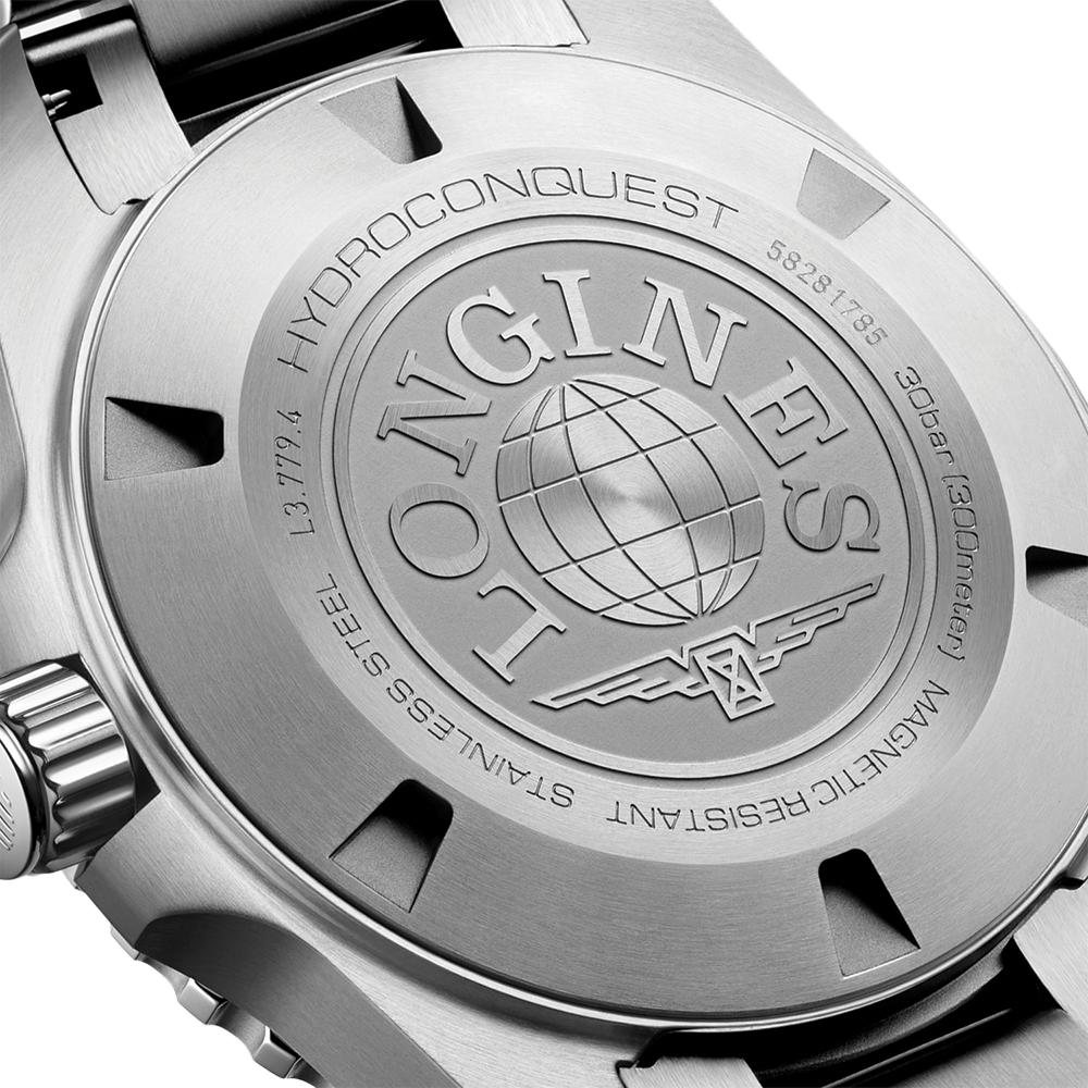 HydroConquest 39mm - Blue on Bracelet