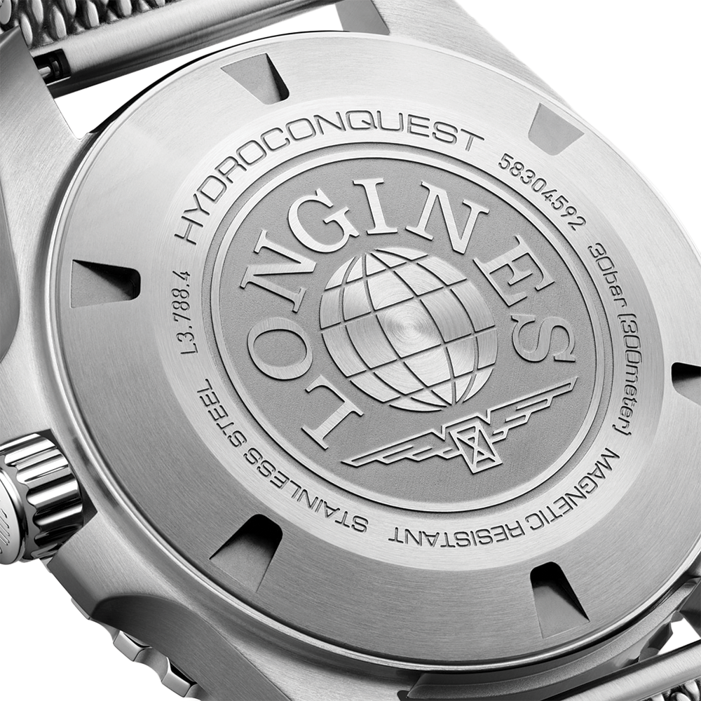 HydroConquest 42mm - Black, Blue Bezel on Mesh Bracelet
