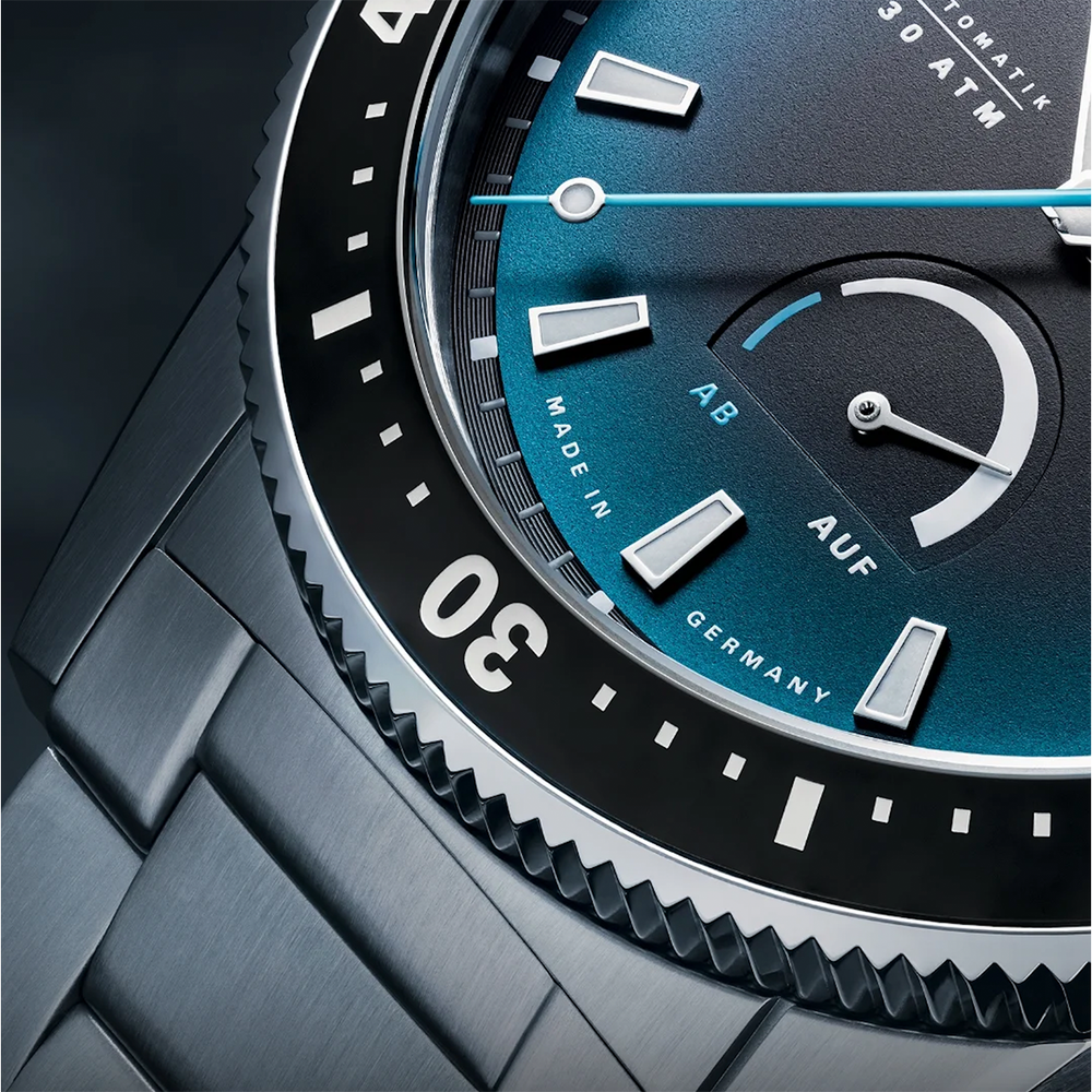 Sportivo Power Dive 42.5mm - Turquoise on Bracelet