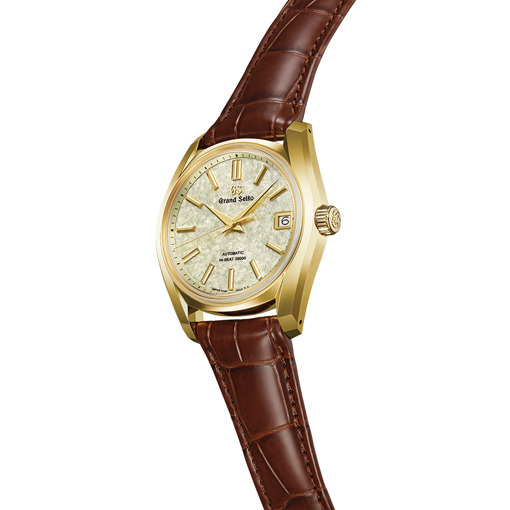 SBGH376 Heritage Hi-Beat 18K Yellow Gold 38mm - Green on Leather Strap