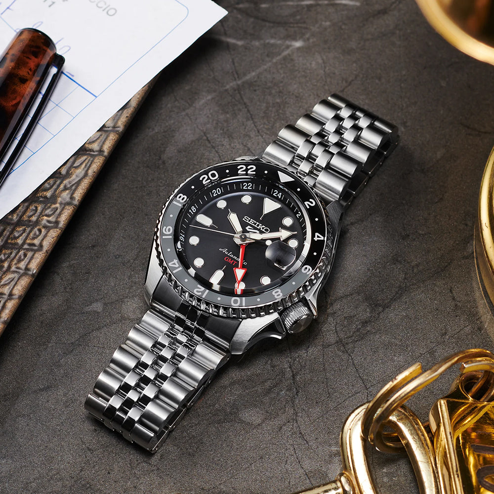 SSK001 5 Sports GMT 42.5mm - Black on Bracelet